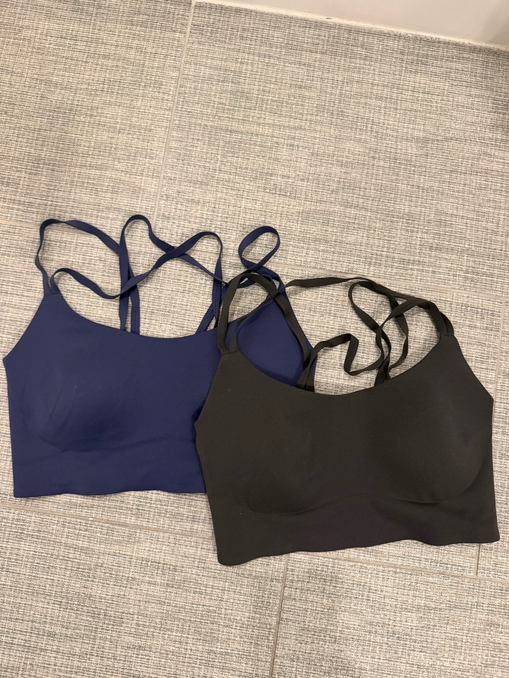 Aerie Seamless Strappy sports bra - Navy & Black